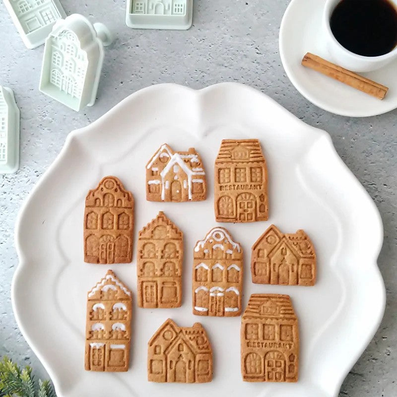 3D Gingerbread House Cookie Cutters, 4 Pieces - view 3